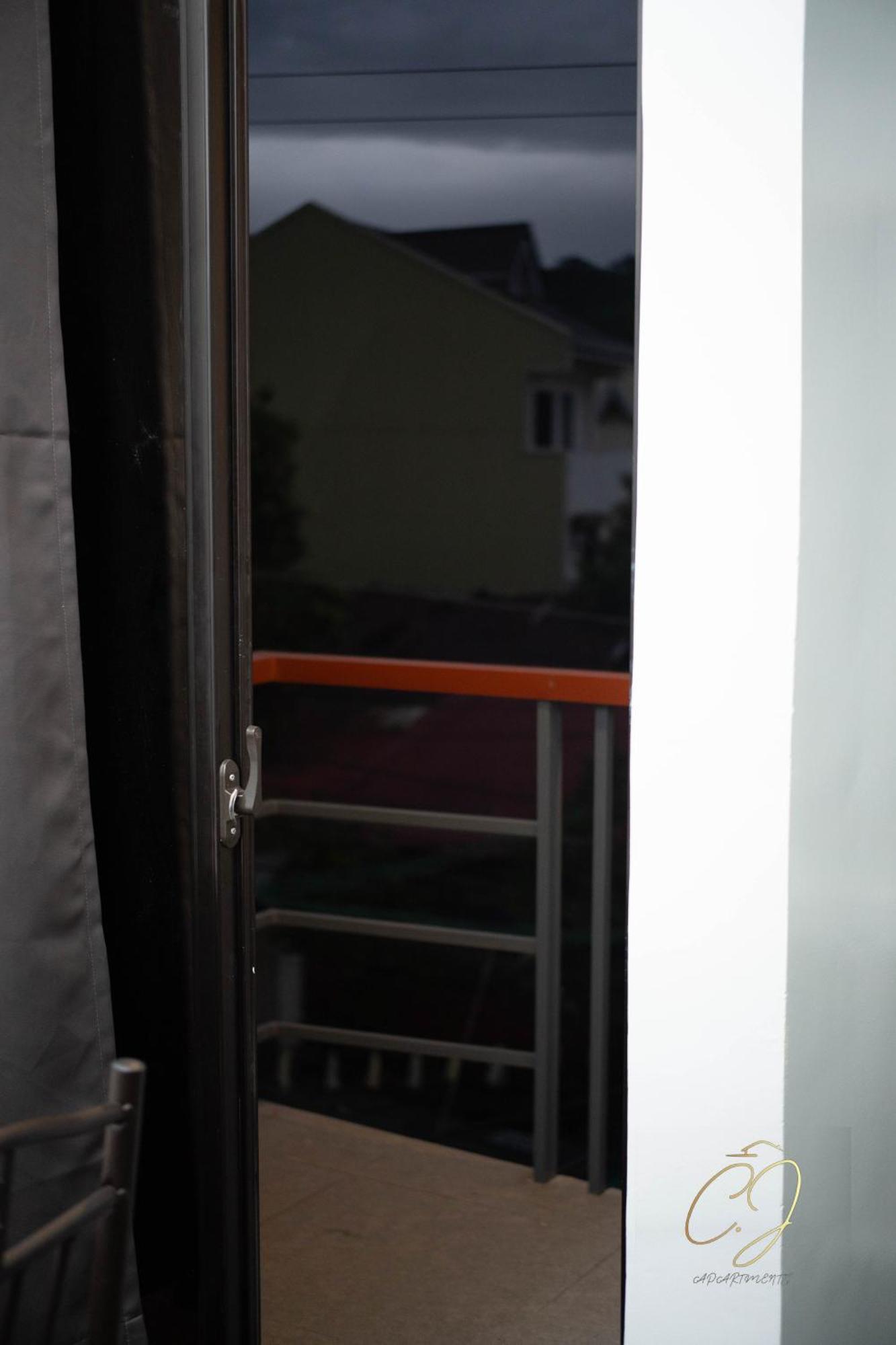 Cj Apartments Olongapo Buitenkant foto